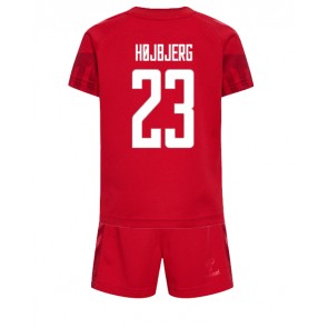 Danmark Pierre-Emile Hojbjerg #23 Replika Babytøj Hjemmebanesæt Børn VM 2022 Kortærmet (+ Korte bukser)